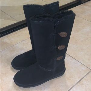 Women’s Black Bearpaw boots